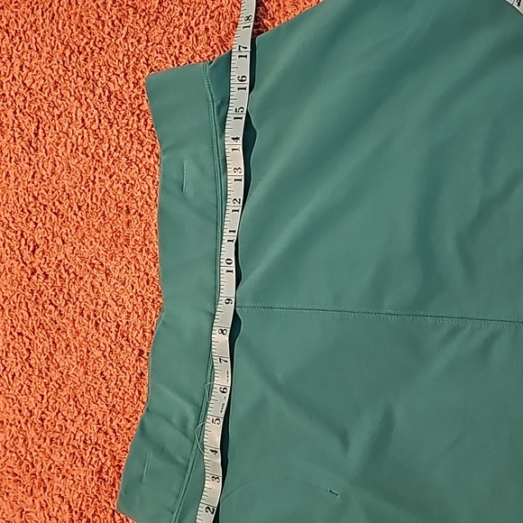 Toad & Co. Aline Pullon Skirt. One zippered side pocket. Stretch. Size Large. - Picture 6 of 8